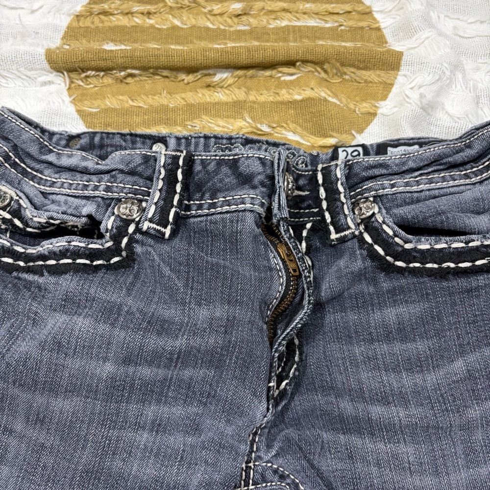 Miss Me Sz 29 Womens Gray Shorts Denim Cut Offs Beach Pool Travel Y2K Bikercore - Picture 5 of 13